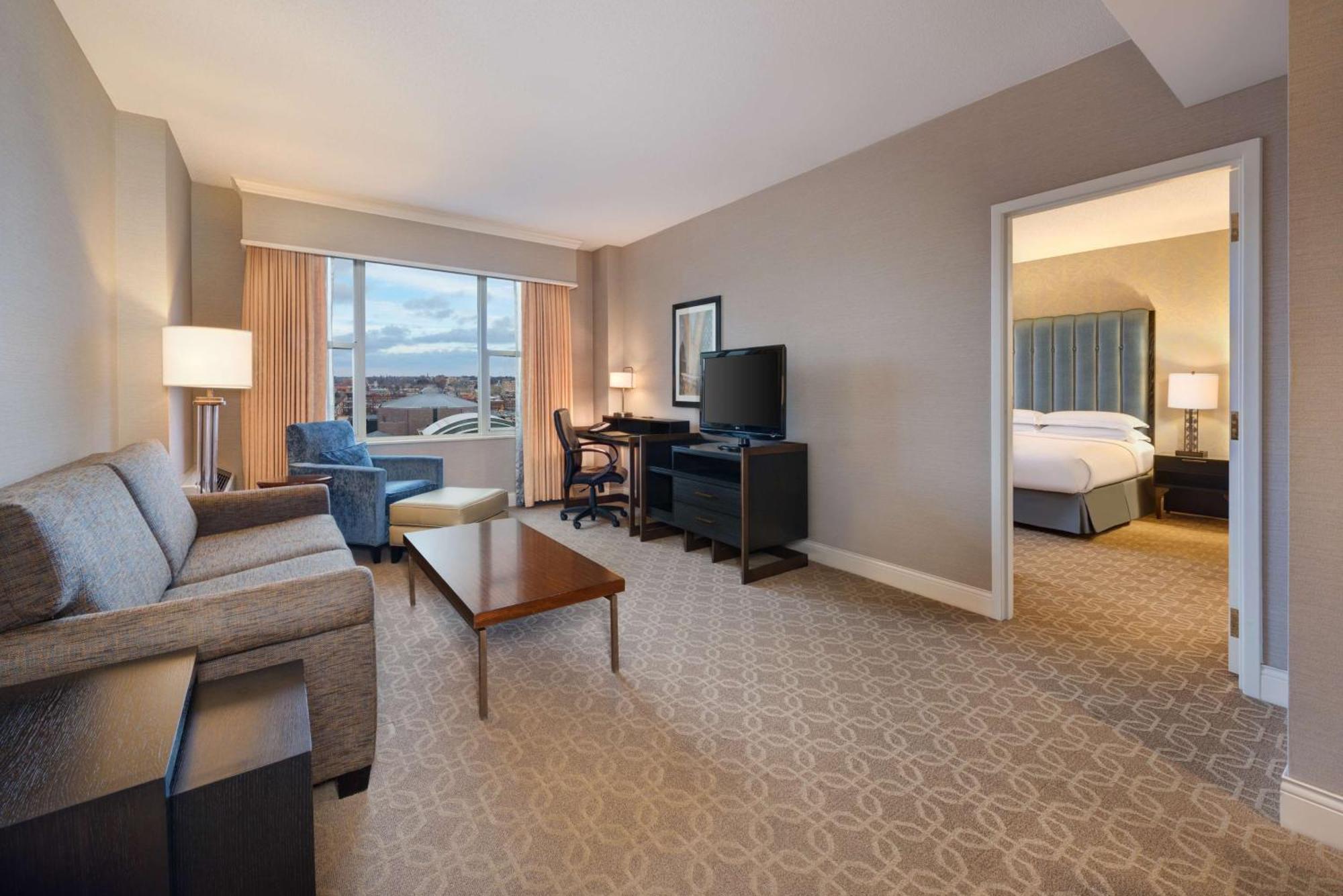 Hotel Hilton Milwaukee Extérieur photo