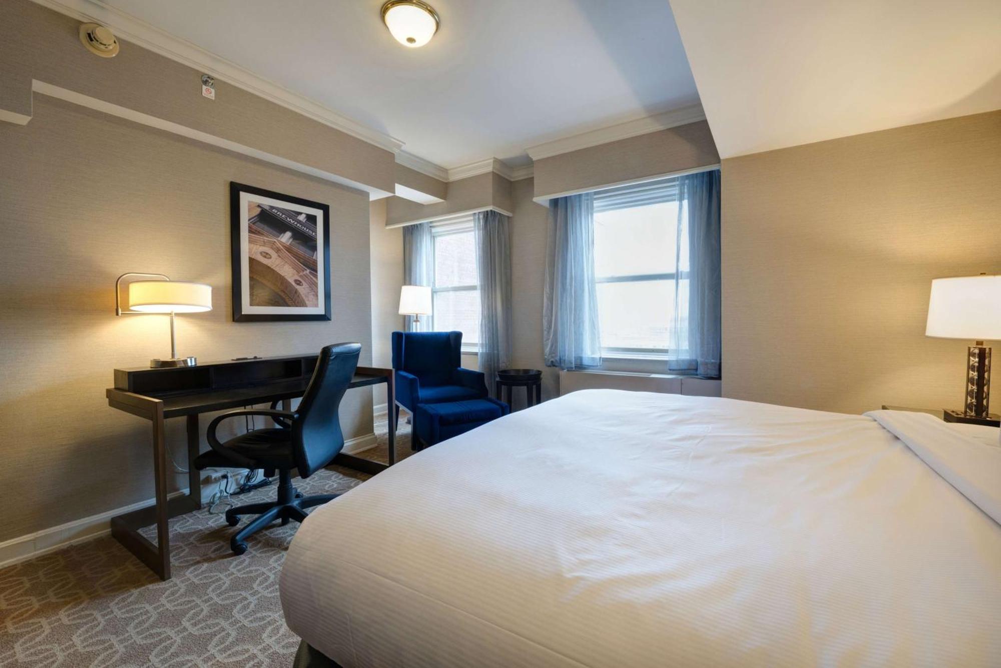 Hotel Hilton Milwaukee Extérieur photo